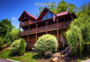 Experience Comfort and Tranquility at Mooseberry Just Minutes from Top Attractions